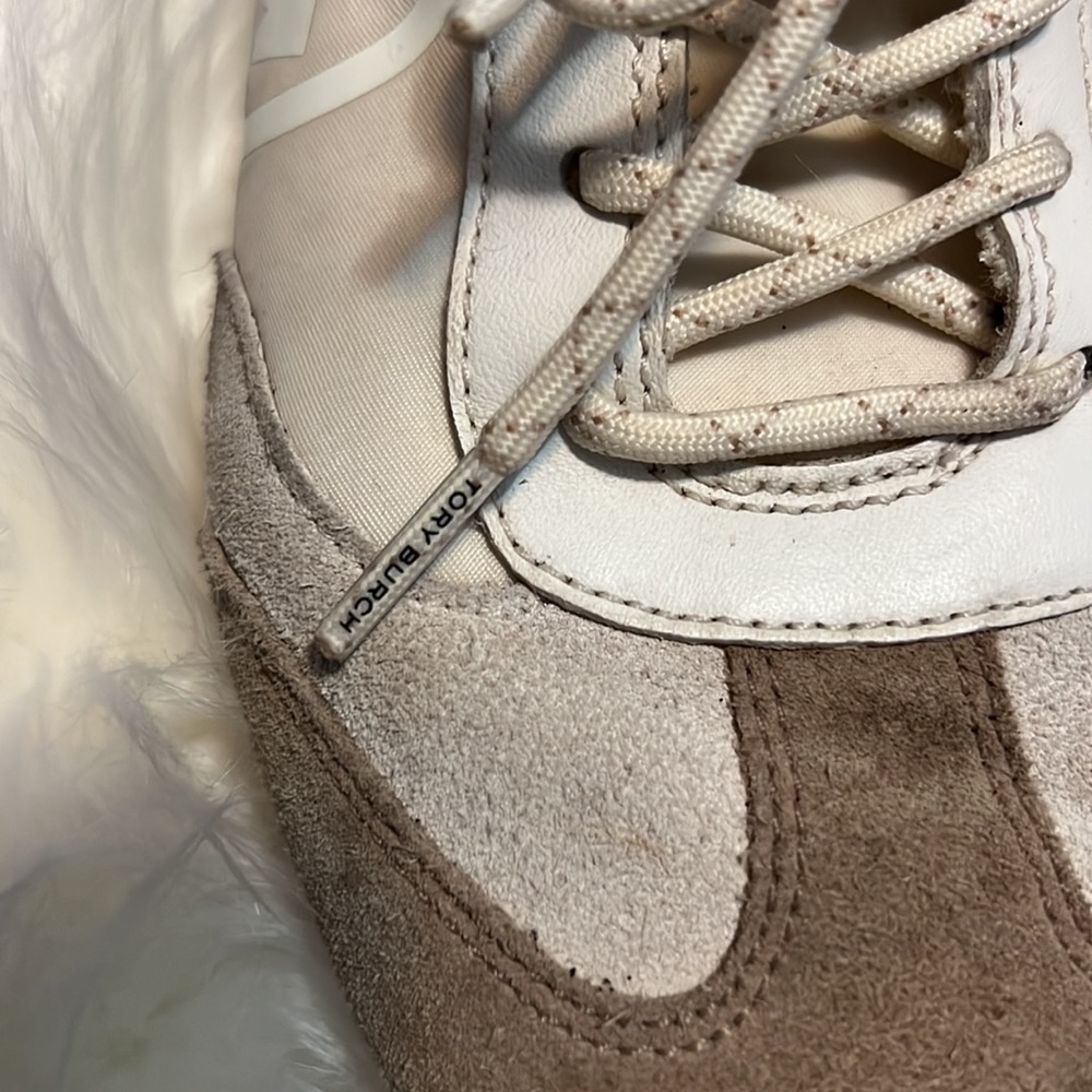 SOLD!! Tory Burch sneakers - Picture 2 of 12
